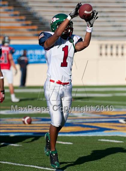 Thumbnail 3 in Charlie Wedemeyer All-Star Game photogallery.