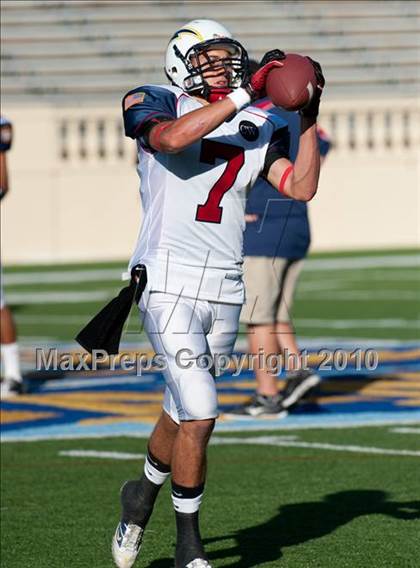 Thumbnail 1 in Charlie Wedemeyer All-Star Game photogallery.