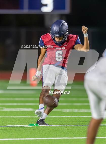 Thumbnail 1 in Tompkins vs Paetow (A teams) photogallery.