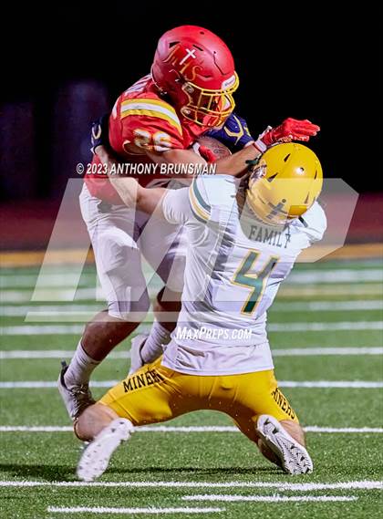 Thumbnail 2 in Bishop Manogue @ Jesuit photogallery.