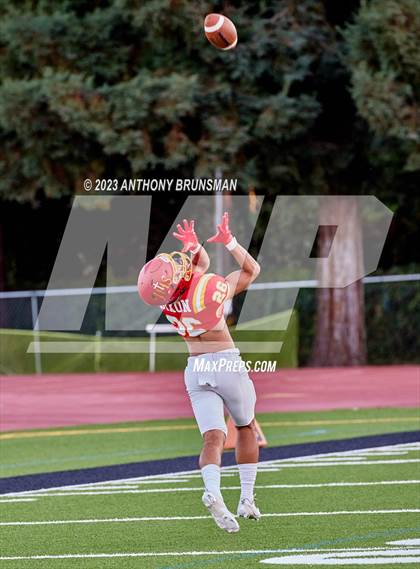 Thumbnail 3 in Bishop Manogue @ Jesuit photogallery.