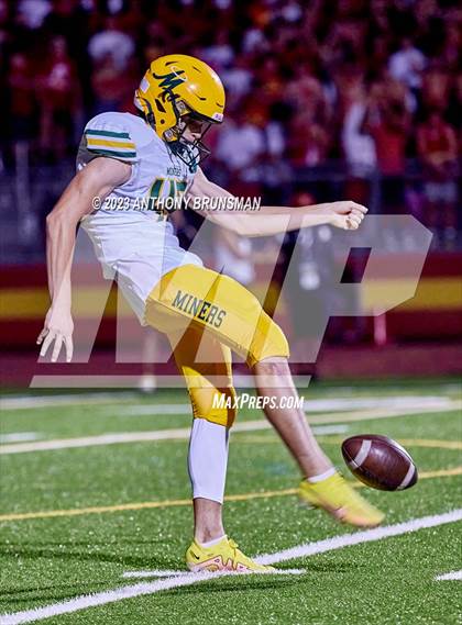 Thumbnail 2 in Bishop Manogue @ Jesuit photogallery.