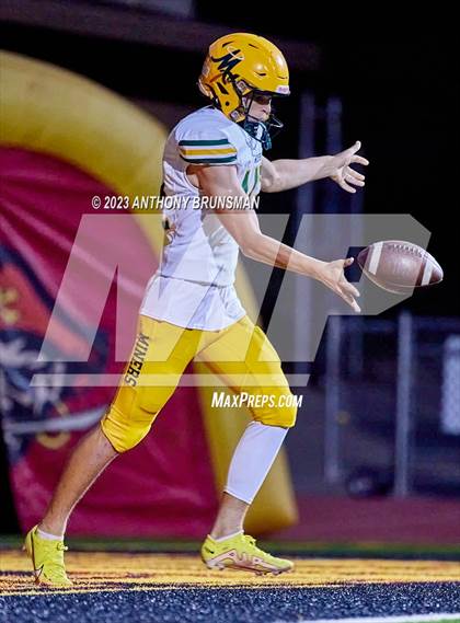 Thumbnail 2 in Bishop Manogue @ Jesuit photogallery.