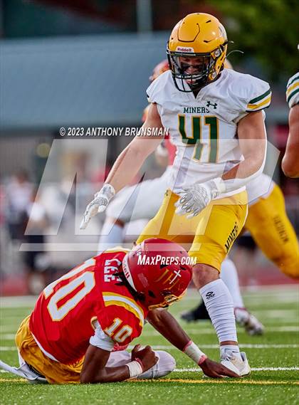 Thumbnail 2 in Bishop Manogue @ Jesuit photogallery.