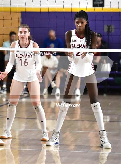 Thumbnail 2 in Alemany vs Torrey Pines (Durango Fall Classic) photogallery.