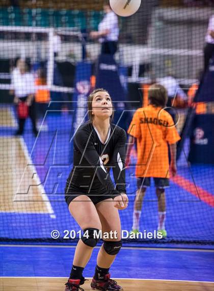 Thumbnail 2 in Montrose vs. Battle Mountain (CHSAA 4A Playoff) photogallery.