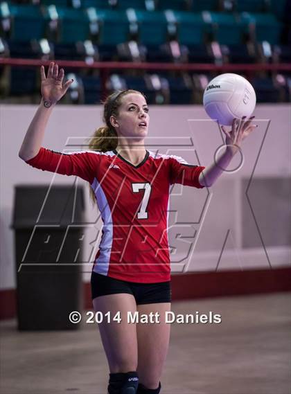 Thumbnail 2 in Montrose vs. Battle Mountain (CHSAA 4A Playoff) photogallery.
