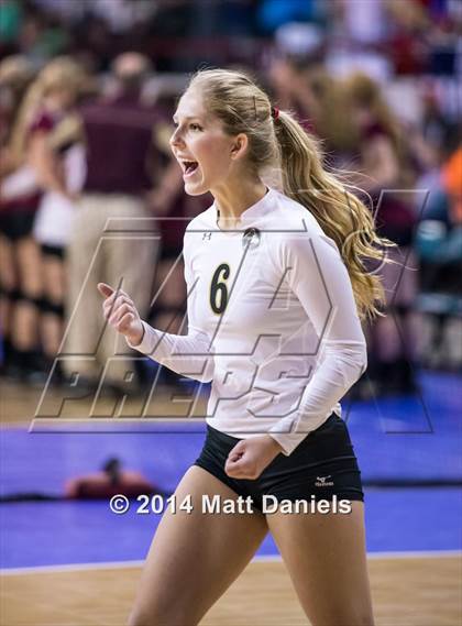 Thumbnail 2 in Montrose vs. Battle Mountain (CHSAA 4A Playoff) photogallery.
