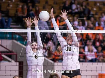 Thumbnail 1 in Montrose vs. Battle Mountain (CHSAA 4A Playoff) photogallery.