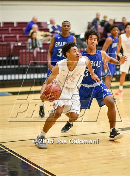 Thumbnail 3 in MacArthur [Douglas] vs Madison (Littleton Gym) photogallery.