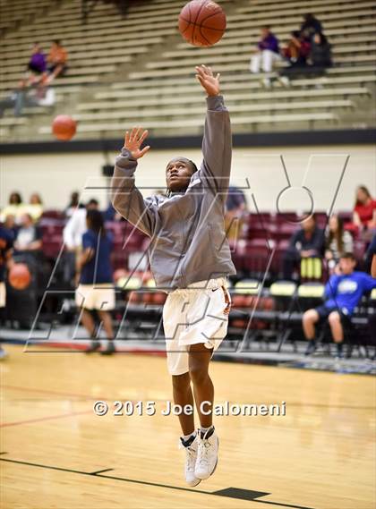 Thumbnail 2 in MacArthur [Douglas] vs Madison (Littleton Gym) photogallery.