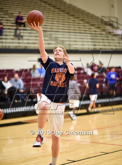 Thumbnail 2 in MacArthur [Douglas] vs Madison (Littleton Gym) photogallery.