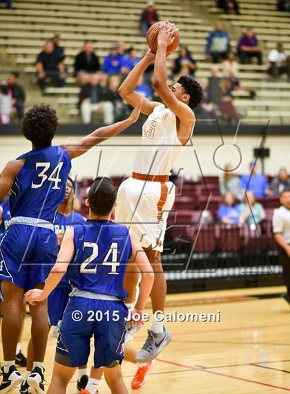 Thumbnail 2 in MacArthur [Douglas] vs Madison (Littleton Gym) photogallery.