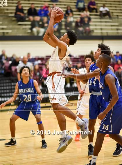 Thumbnail 2 in MacArthur [Douglas] vs Madison (Littleton Gym) photogallery.
