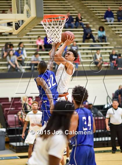 Thumbnail 2 in MacArthur [Douglas] vs Madison (Littleton Gym) photogallery.