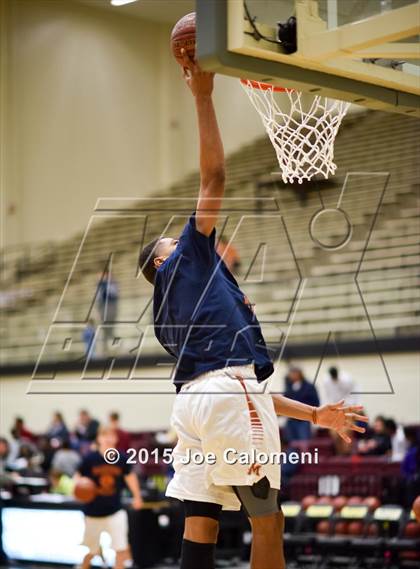 Thumbnail 1 in MacArthur [Douglas] vs Madison (Littleton Gym) photogallery.