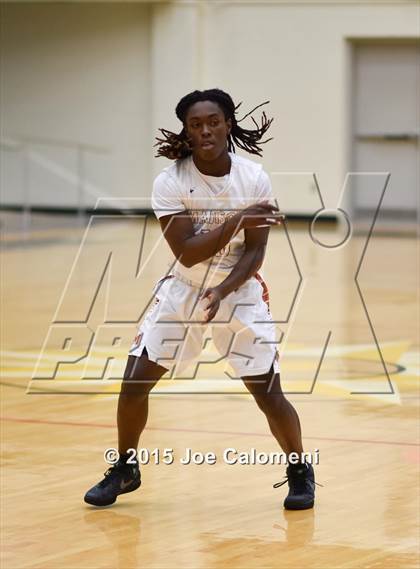 Thumbnail 3 in MacArthur [Douglas] vs Madison (Littleton Gym) photogallery.