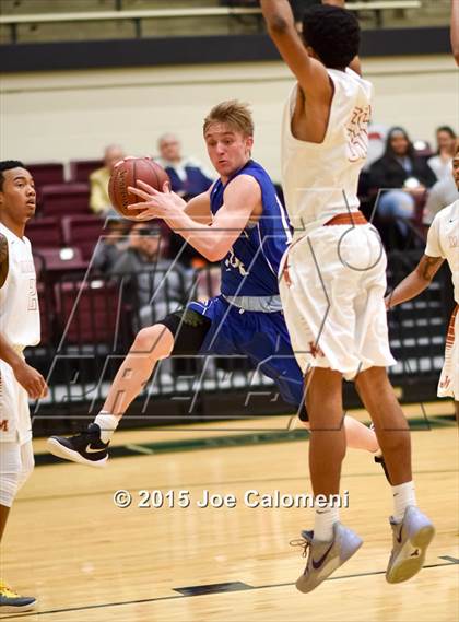 Thumbnail 3 in MacArthur [Douglas] vs Madison (Littleton Gym) photogallery.