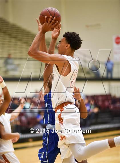Thumbnail 1 in MacArthur [Douglas] vs Madison (Littleton Gym) photogallery.