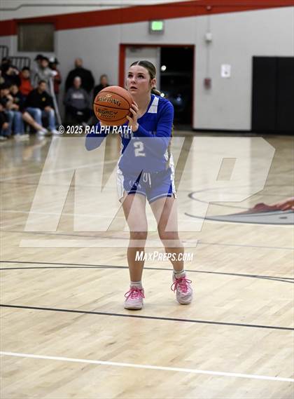 Thumbnail 3 in Colusa vs. Orland (NS CIF D4 Semifinal) photogallery.