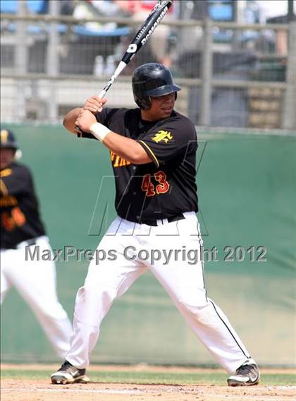 Thumbnail 2 in Firebaugh vs. Hillcrest Christian (CIF SS D7 Final) photogallery.