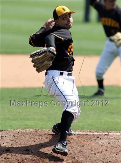 Thumbnail 3 in Firebaugh vs. Hillcrest Christian (CIF SS D7 Final) photogallery.