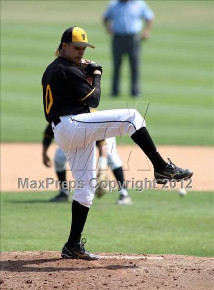 Thumbnail 3 in Firebaugh vs. Hillcrest Christian (CIF SS D7 Final) photogallery.