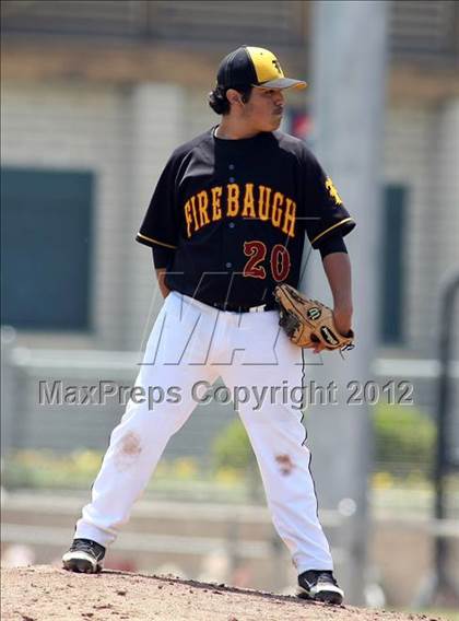 Thumbnail 2 in Firebaugh vs. Hillcrest Christian (CIF SS D7 Final) photogallery.