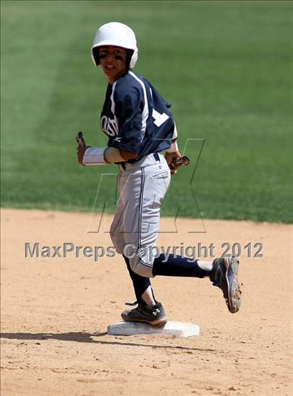 Thumbnail 3 in Firebaugh vs. Hillcrest Christian (CIF SS D7 Final) photogallery.