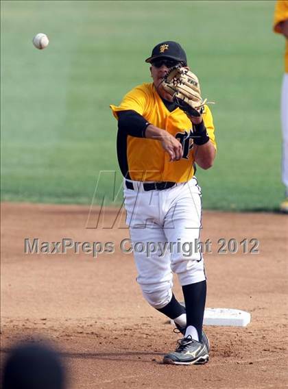 Thumbnail 3 in Firebaugh vs. Hillcrest Christian (CIF SS D7 Final) photogallery.