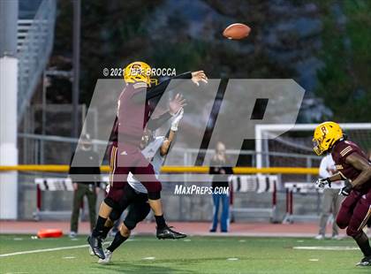 Thumbnail 3 in Oak Park @ Simi Valley photogallery.