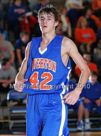 Thumbnail 2 in Riverton vs Williamsville (Sangamon County Tourney) photogallery.