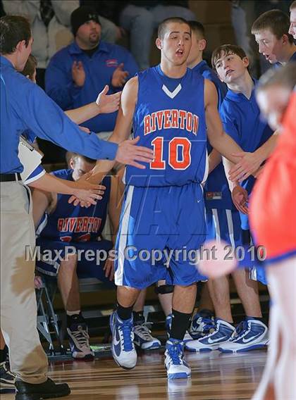 Thumbnail 1 in Riverton vs Williamsville (Sangamon County Tourney) photogallery.