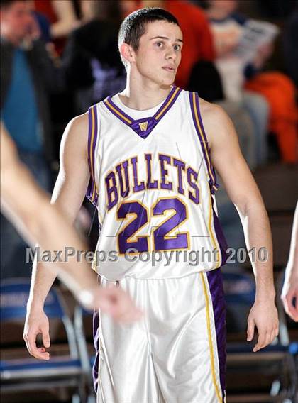 Thumbnail 2 in Riverton vs Williamsville (Sangamon County Tourney) photogallery.
