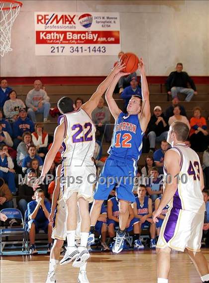 Thumbnail 3 in Riverton vs Williamsville (Sangamon County Tourney) photogallery.