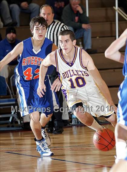 Thumbnail 3 in Riverton vs Williamsville (Sangamon County Tourney) photogallery.