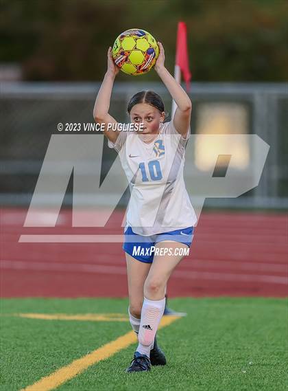 Thumbnail 3 in Bremerton @ Bainbridge photogallery.