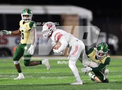 Thumbnail 1 in Port Clinton vs. Ursuline (OHSAA D4 State Semi Final) photogallery.