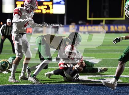 Thumbnail 3 in Port Clinton vs. Ursuline (OHSAA D4 State Semi Final) photogallery.
