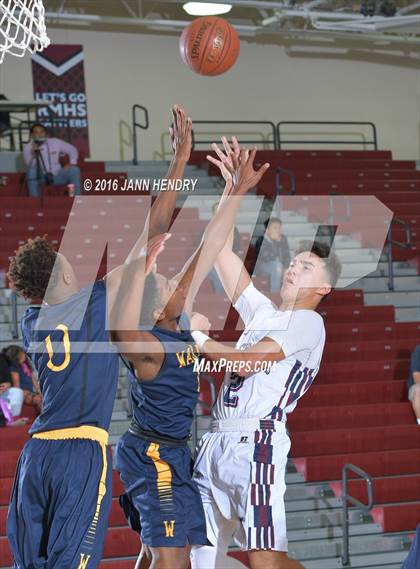 Thumbnail 3 in La Quinta vs. Warren (Rancho Mirage Holiday Invitational) photogallery.
