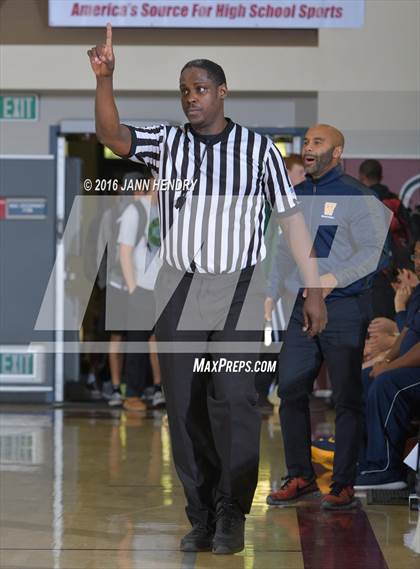 Thumbnail 1 in La Quinta vs. Warren (Rancho Mirage Holiday Invitational) photogallery.