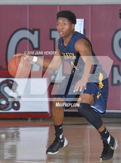 Thumbnail 1 in La Quinta vs. Warren (Rancho Mirage Holiday Invitational) photogallery.