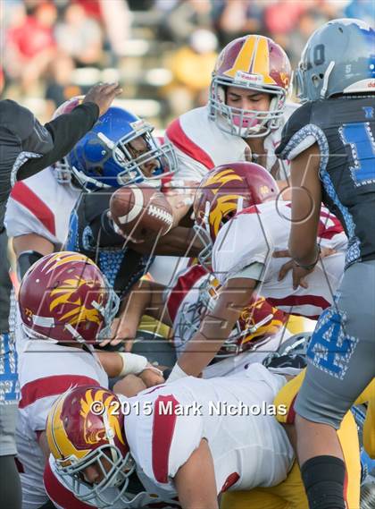 Thumbnail 1 in Los Angeles vs. Fairfax (CIF LA City Section Division II Final) photogallery.