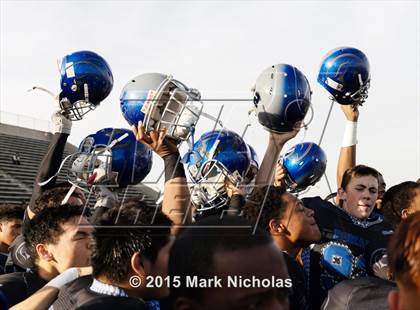Thumbnail 2 in Los Angeles vs. Fairfax (CIF LA City Section Division II Final) photogallery.