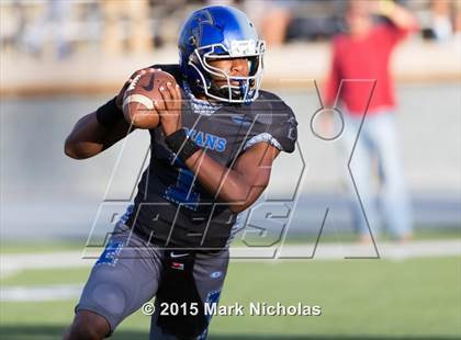 Thumbnail 2 in Los Angeles vs. Fairfax (CIF LA City Section Division II Final) photogallery.