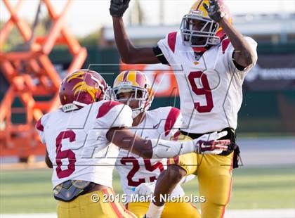 Thumbnail 2 in Los Angeles vs. Fairfax (CIF LA City Section Division II Final) photogallery.
