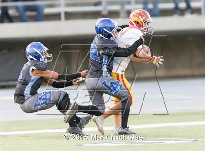 Thumbnail 2 in Los Angeles vs. Fairfax (CIF LA City Section Division II Final) photogallery.