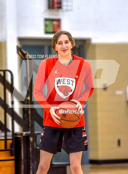 Thumbnail 2 in Blue Valley West @ Shawnee Mission West (Sophomore) photogallery.