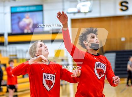 Thumbnail 3 in Blue Valley West @ Shawnee Mission West (Sophomore) photogallery.