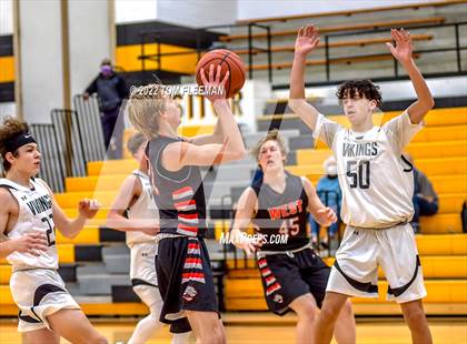 Thumbnail 1 in Blue Valley West @ Shawnee Mission West (Sophomore) photogallery.